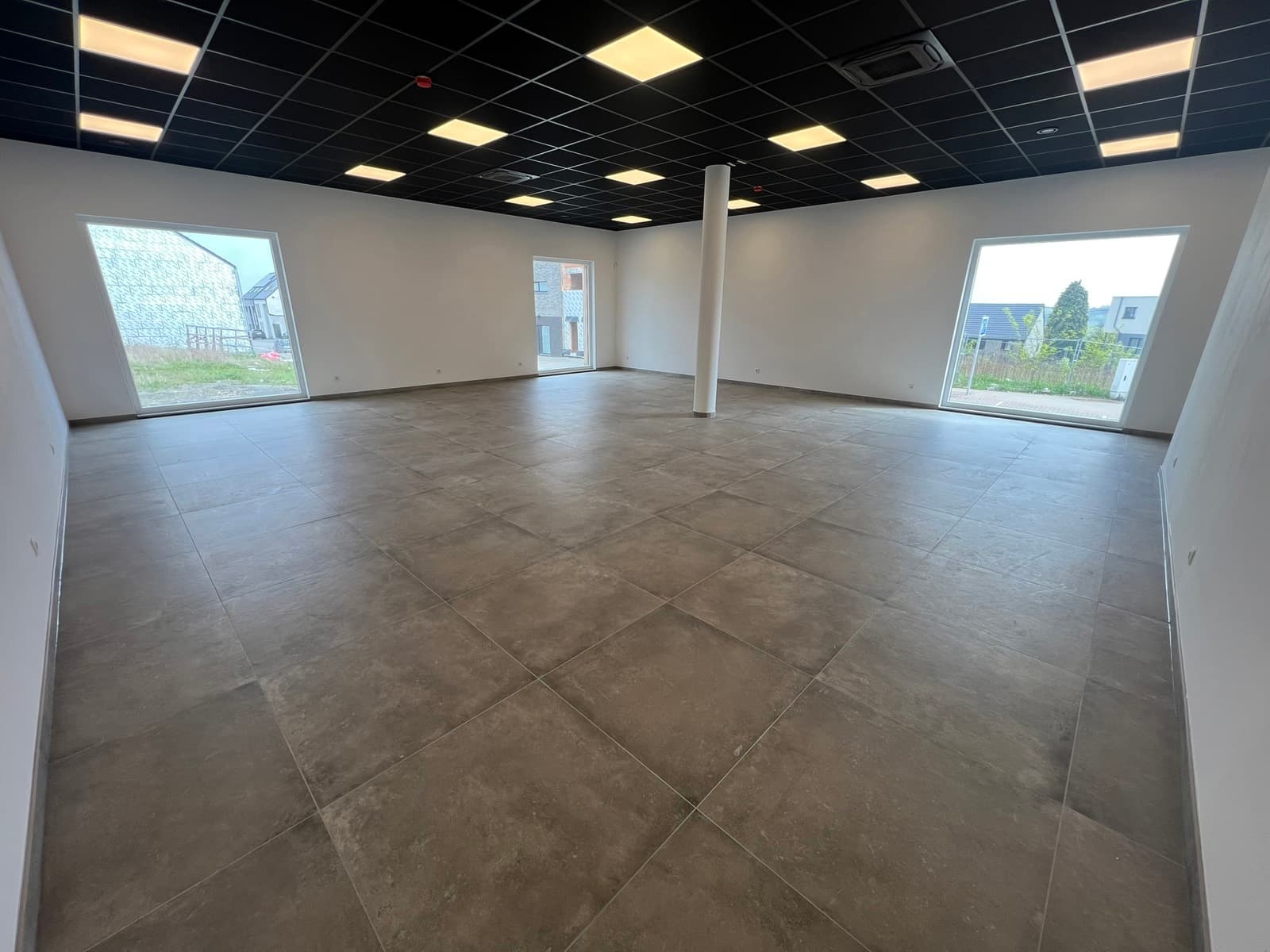 Commerce - Courcelles